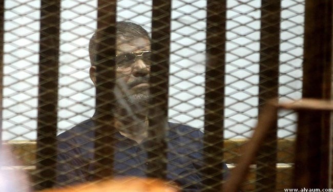 أكثر من مائة متهم ينتظرون الحكم بالإعدام مع مرسي