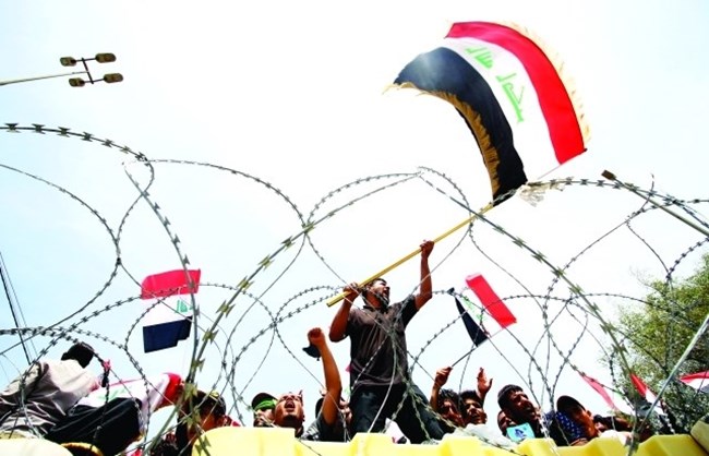تشريع القارورة يفض جلسة البرلمان العراقي
