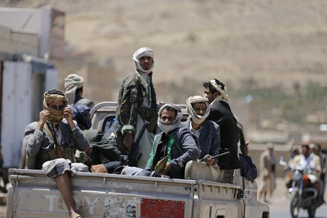 الحوثيون يسيطرون على قاعدة عسكرية في شمال اليمن