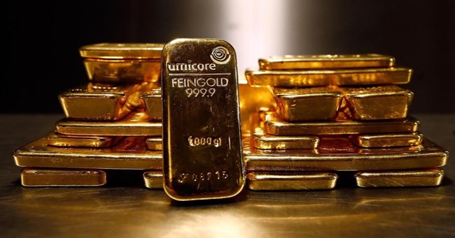 الذهب يقفز لأعلى سعر في 15 شهرا ويتخطى 1300 دولار للأوقية