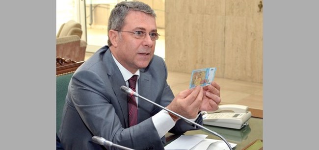 مصرف سورية المركزي يضخ ملايين الدولارات لاحتواء انخفاض الليرة