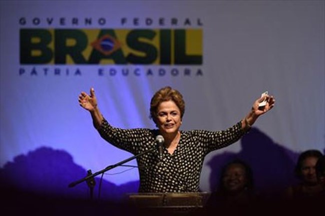 البرازيل تعليق مهمات الرئيسة ديلما روسيف