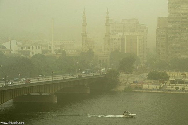 إغلاق 4 موانئ بمصر بسبب العاصفة الترابية المتواجدة بالمنطقة